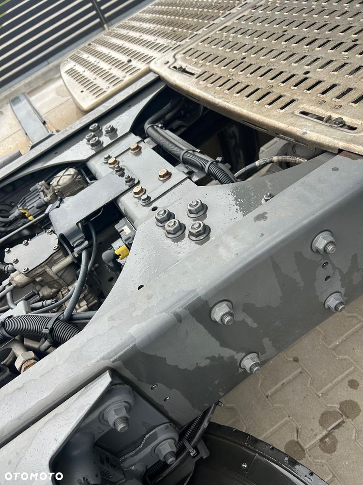 DAF XF - 9
