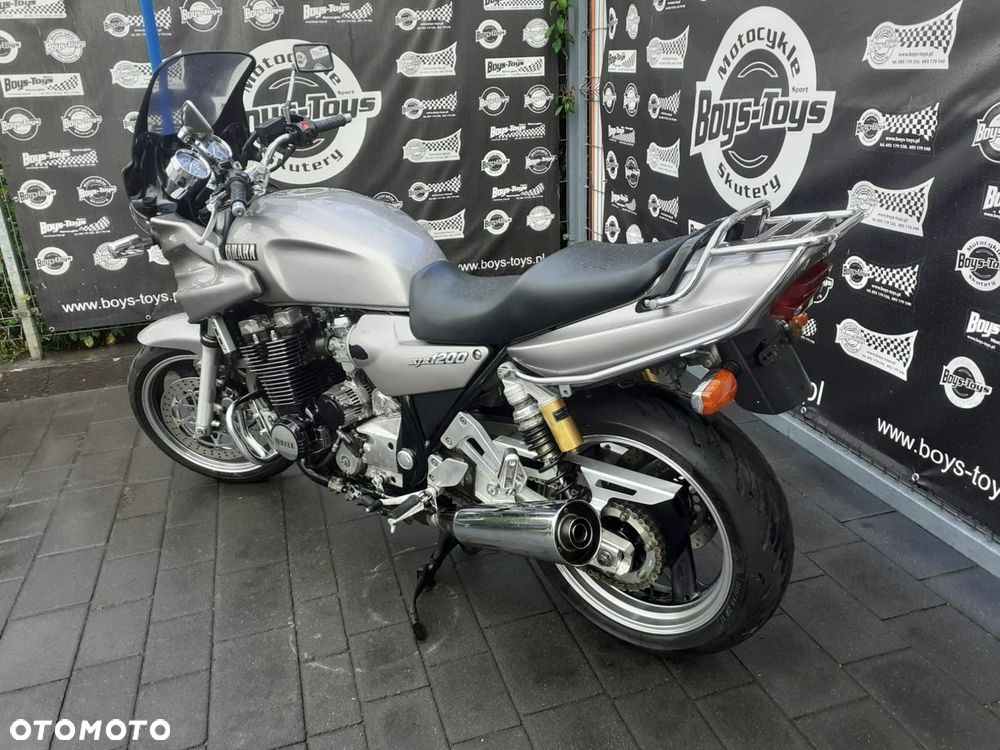 Yamaha XJR - 2