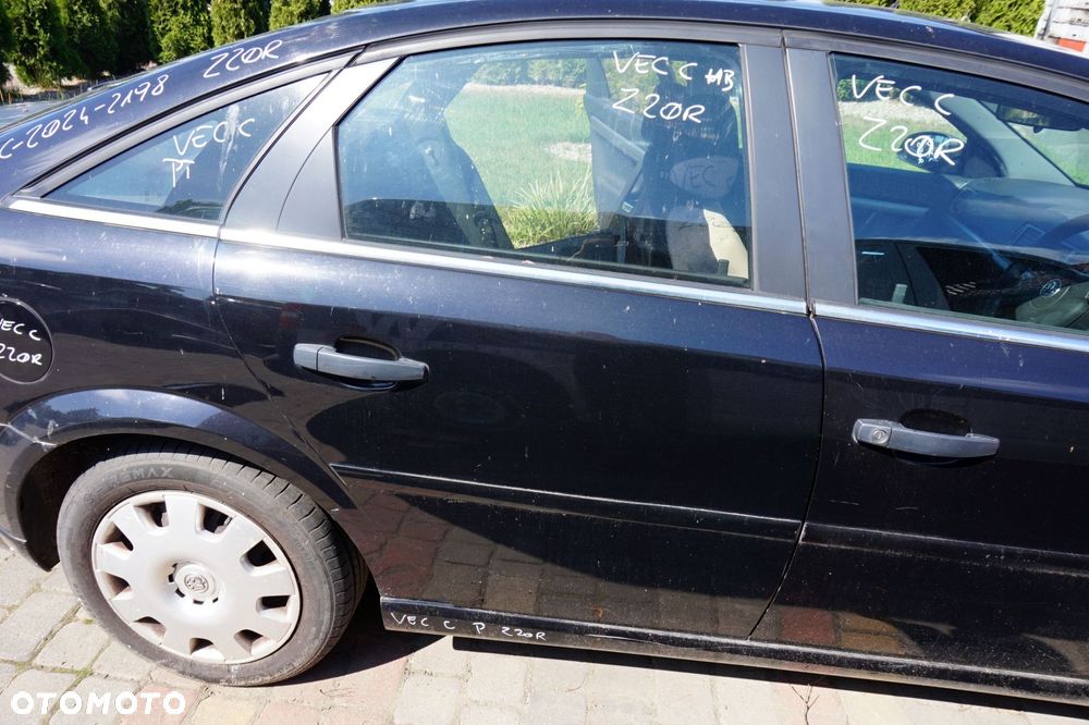 DRZWI TYLNE PRAWE VECTRA C LIFT HB Z20R  CZARNY OPEL 2005-2008 - 1