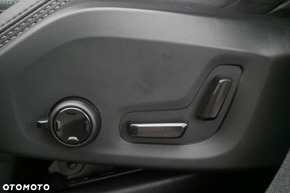 Volvo XC 90 - 34