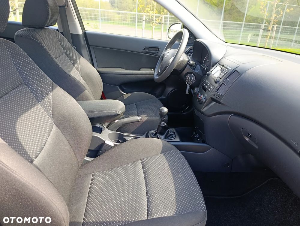 Hyundai i30 1.6 CRDi Comfort - 19