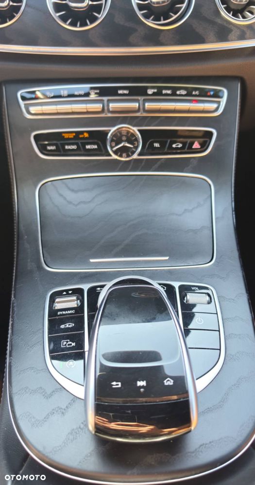 Mercedes-Benz CLS - 11