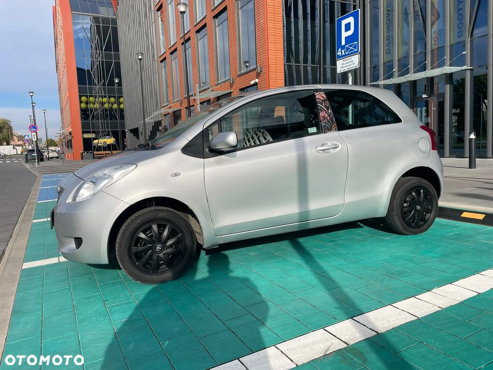 Toyota Yaris - 6