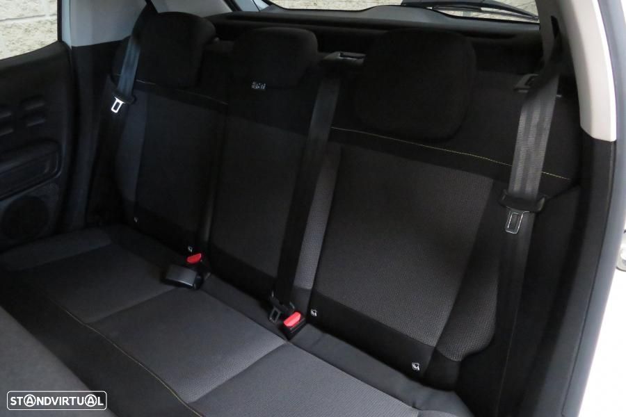 Citroën C3 1.2 PureTech C-Series - 12