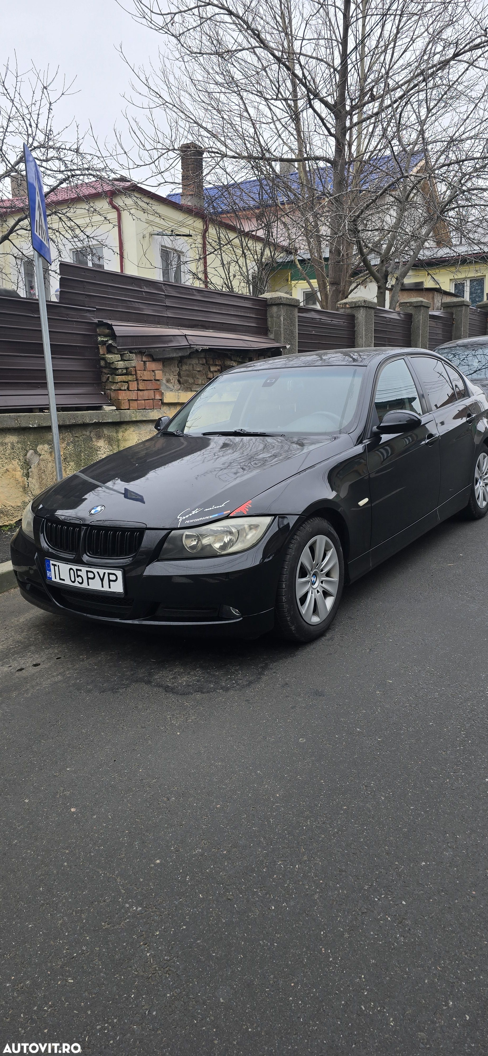 BMW Seria 3 318d - 1