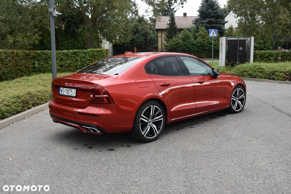 Volvo S60 T5 R-Design - 8