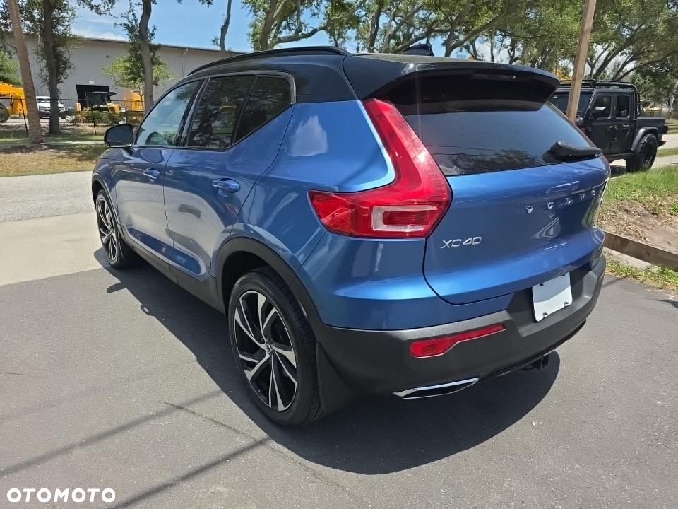 Volvo XC 40 T5 AWD R-Design - 5