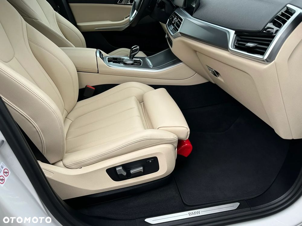 BMW X5 xDrive25d - 24