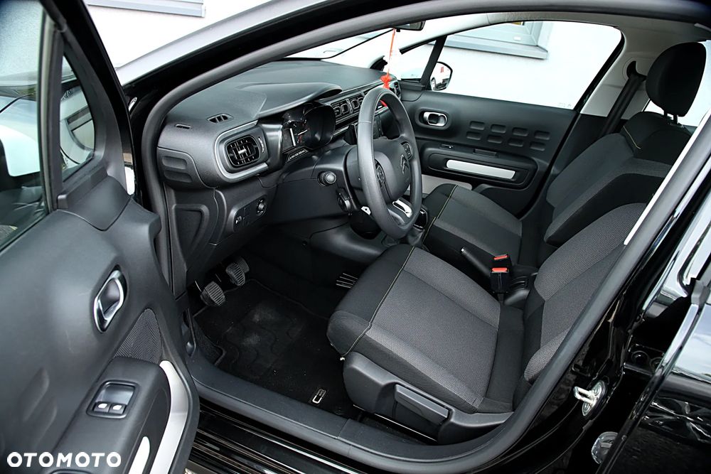 Citroën C3 1.2 PureTech Shine EAT6 - 17