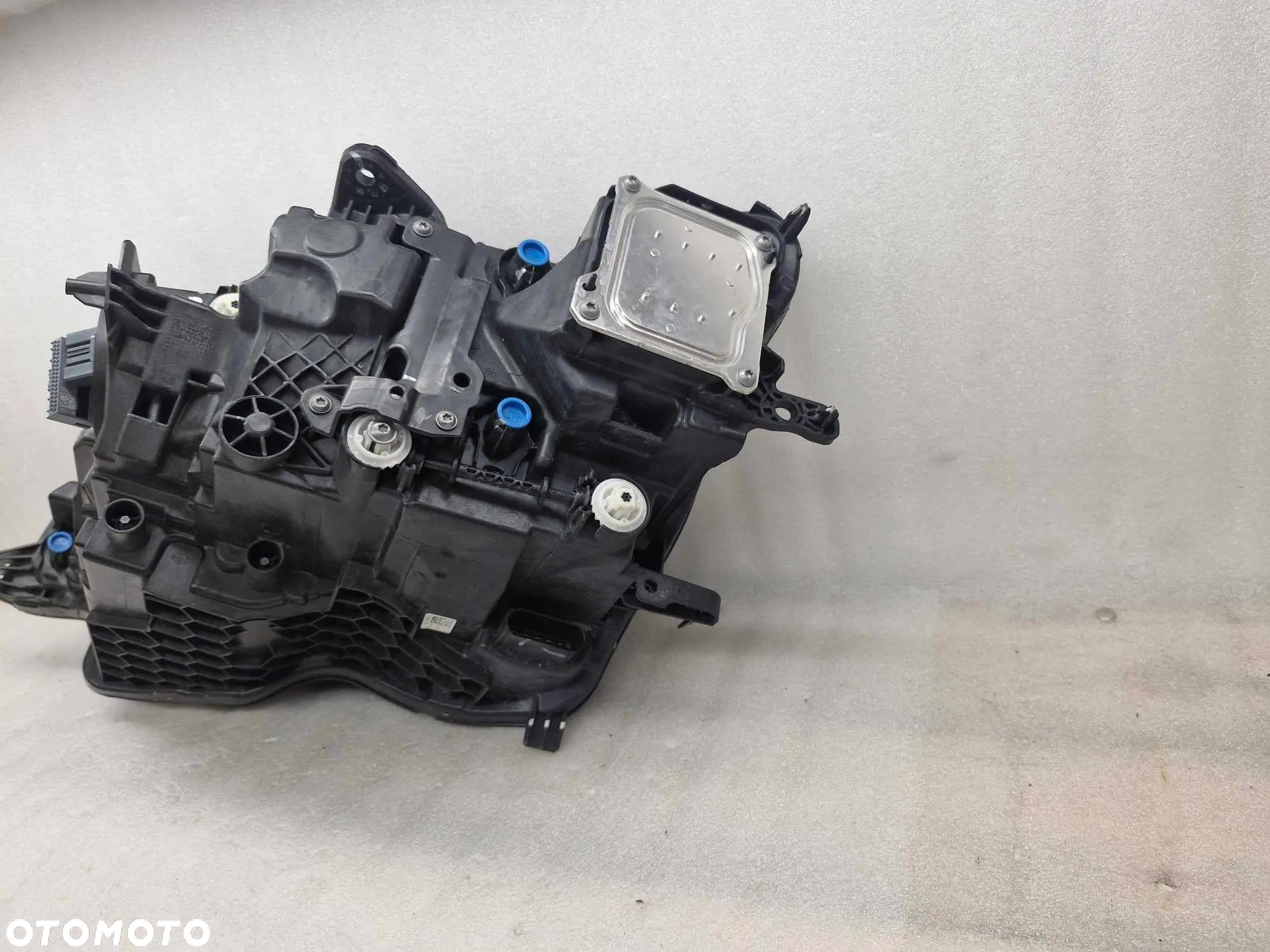 VOLVO S60 V60 FULL LED LAMPA PRAWA PRZÓD 32347005 - 11