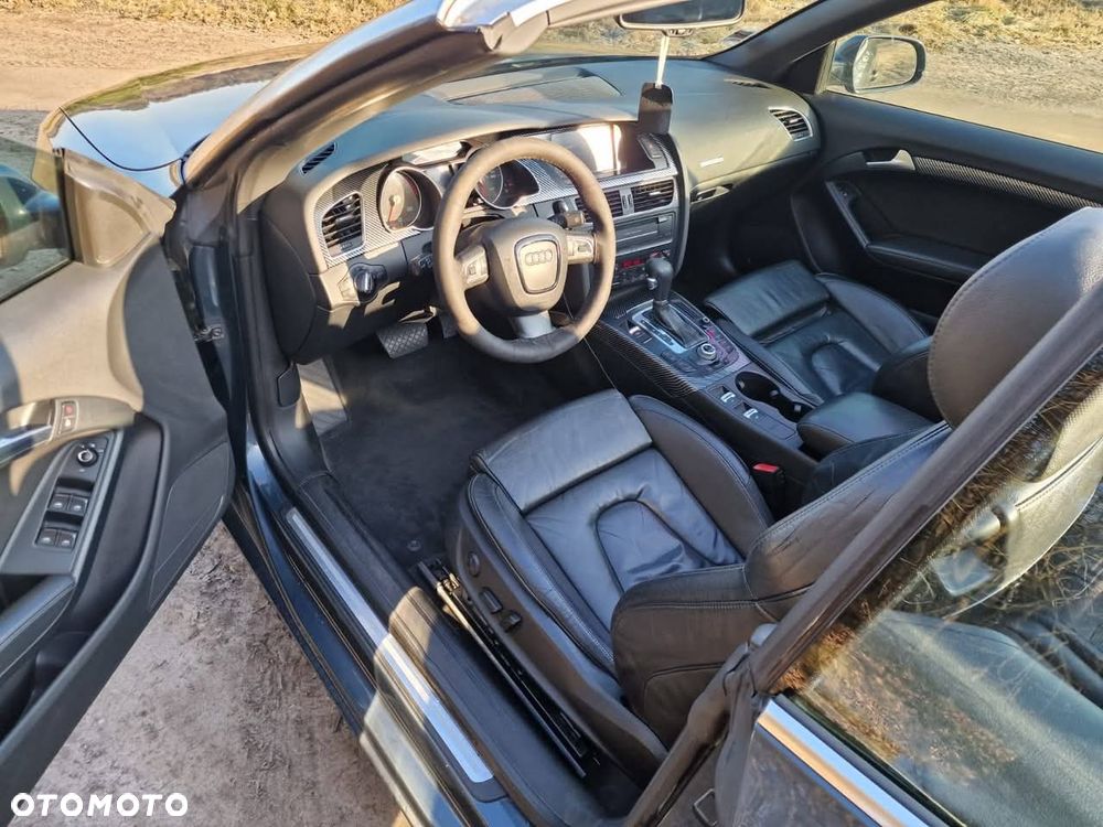 Audi A5 Cabrio - 8