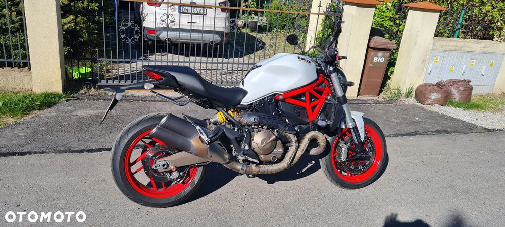 Ducati Monster - 4