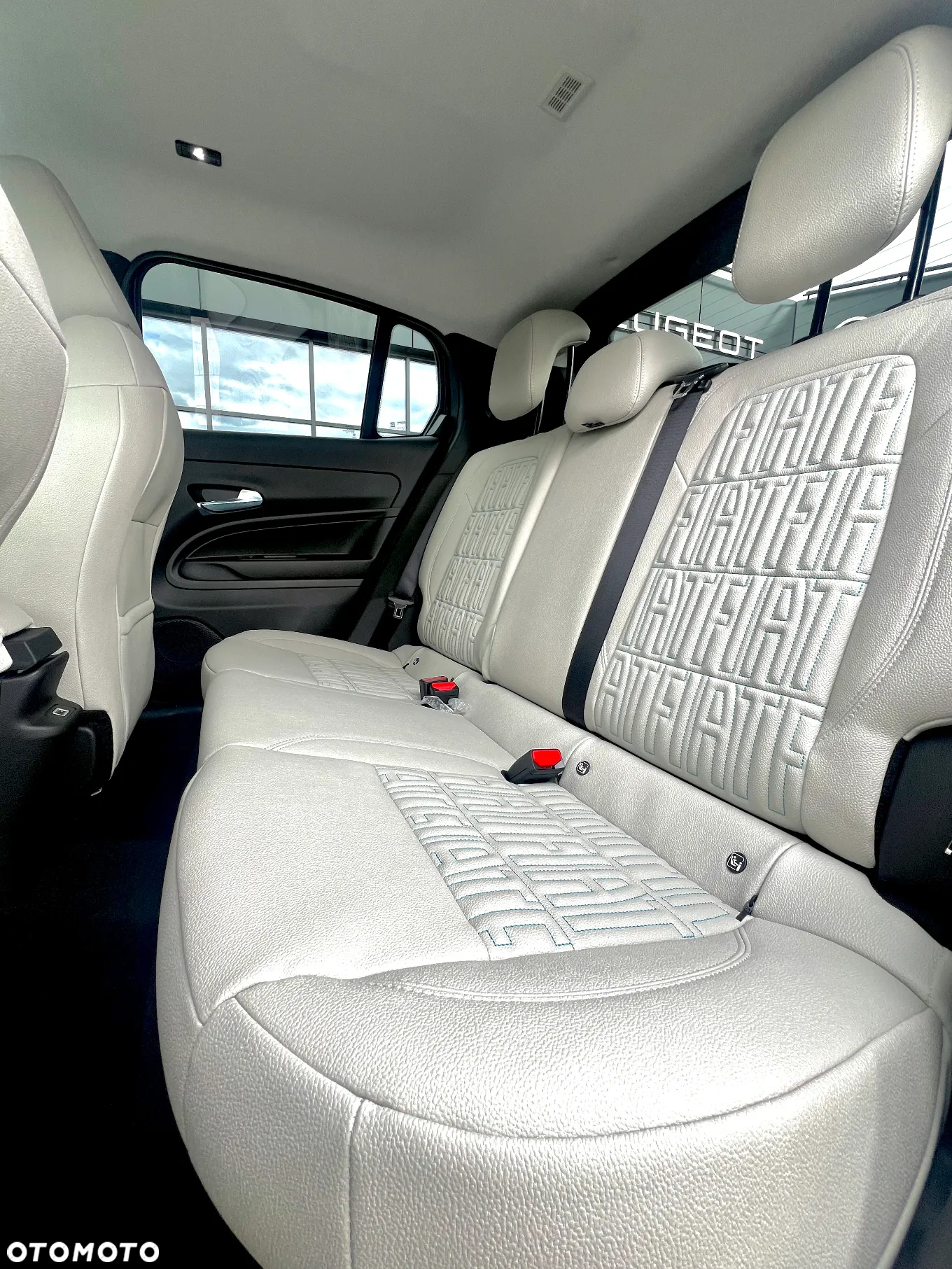 Fiat 600 1.2 Turbo Hybrid La Prima eDCT - 5