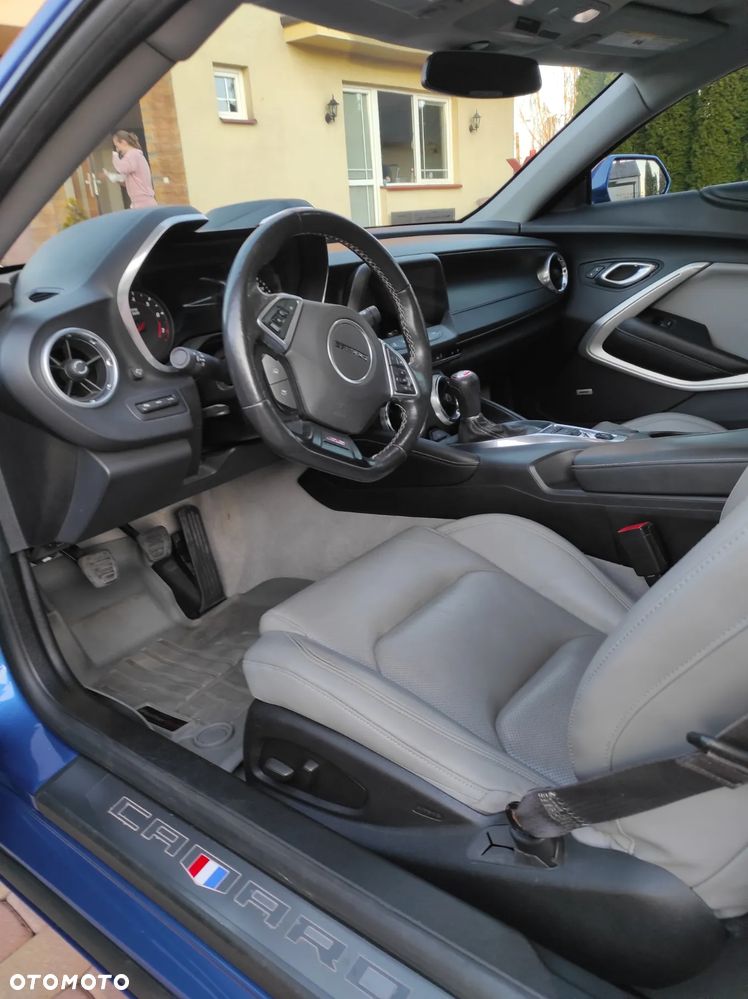 Chevrolet Camaro Coupe 6.2 V8 - 11