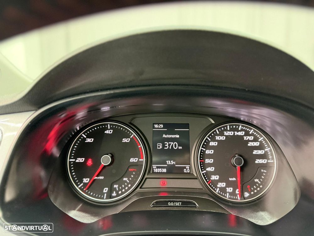 SEAT Leon ST 2.0 TDI S&S FR - 18