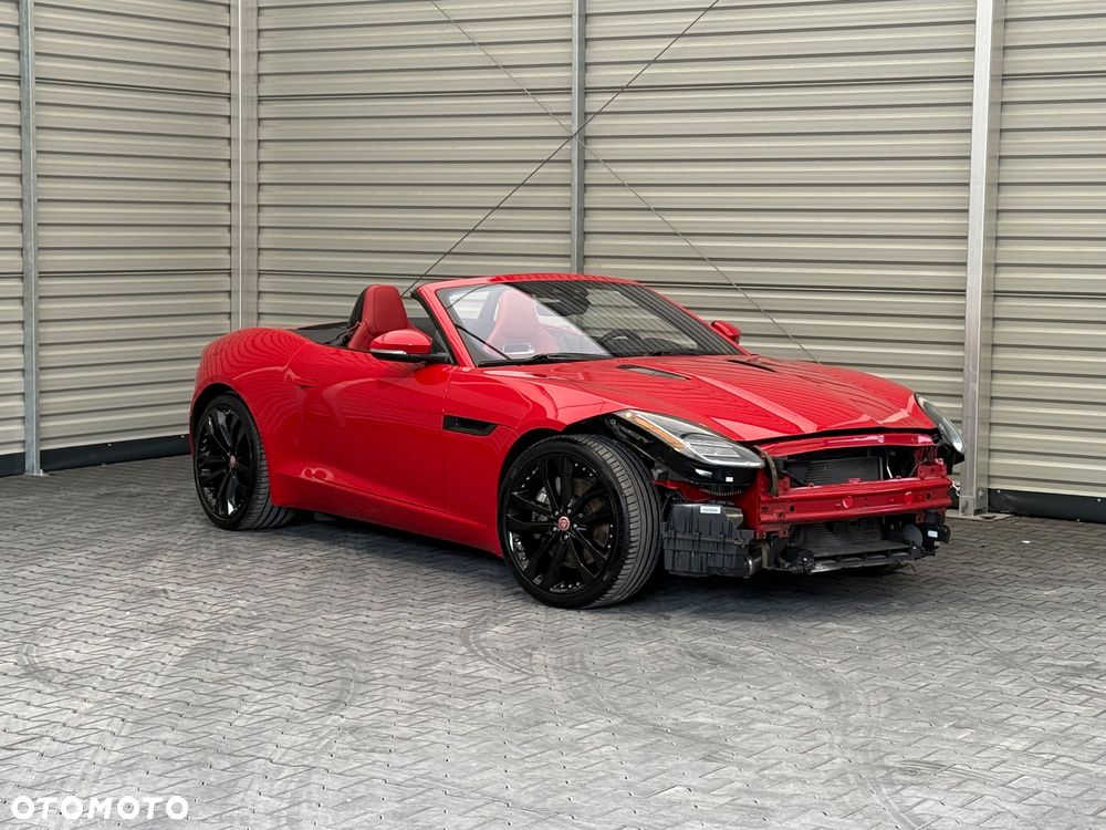 Jaguar F-Type P300 - 37