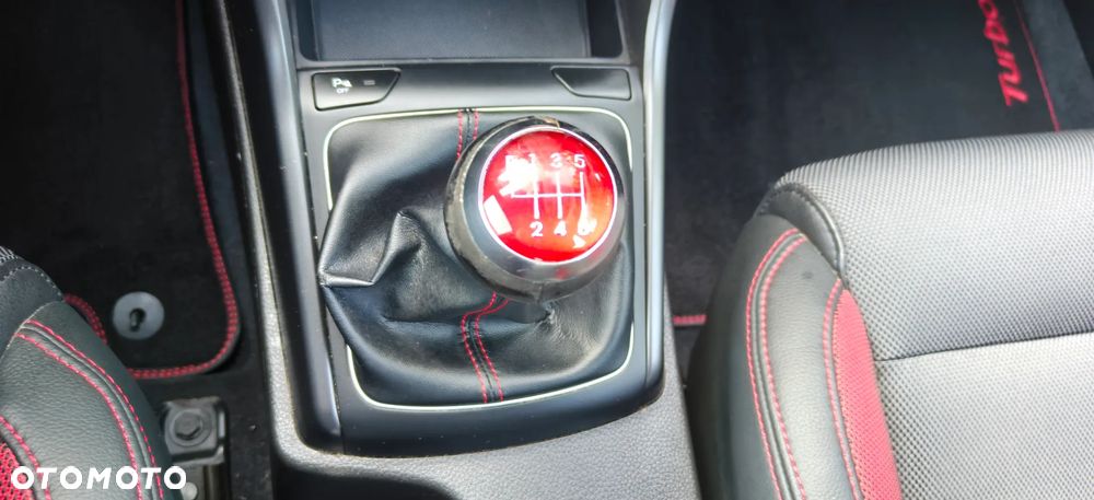 Hyundai i30 - 24
