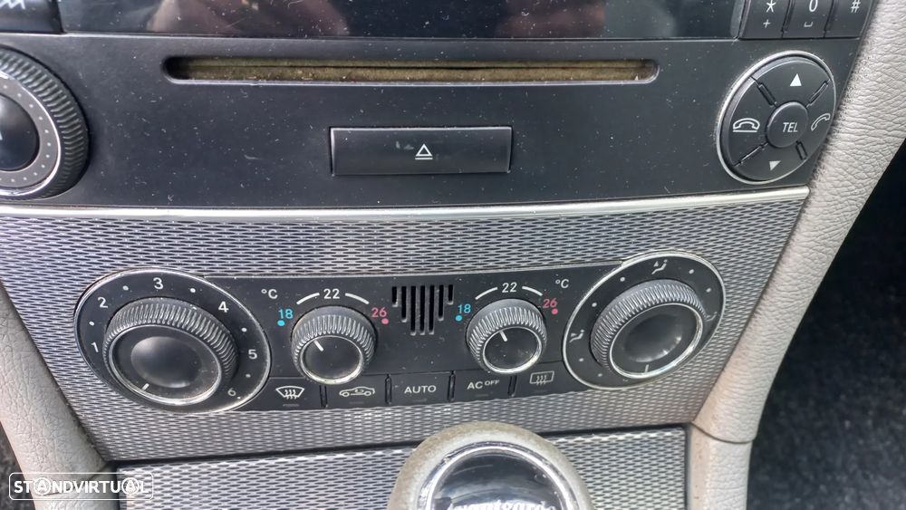 Mercedes-Benz CLK 200 K Avantgarde Aut. - 8