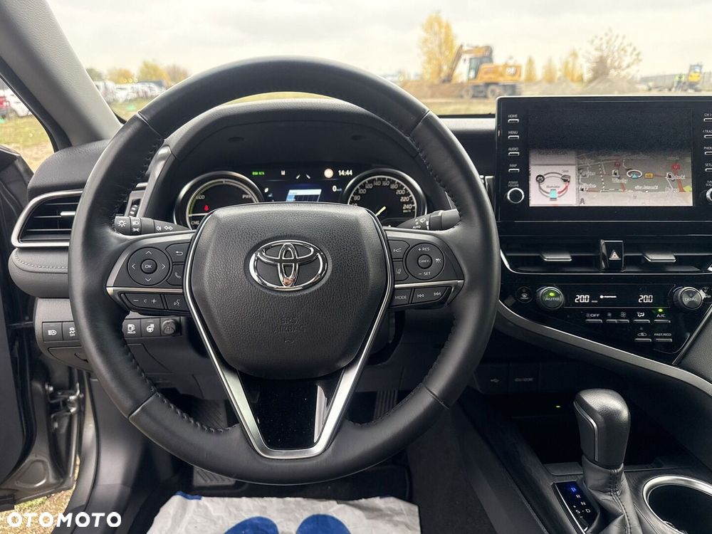 Toyota Camry 2.5 Hybrid Executive CVT - 19