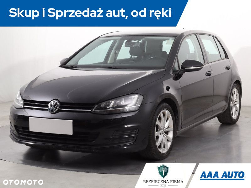 Volkswagen Golf - 2