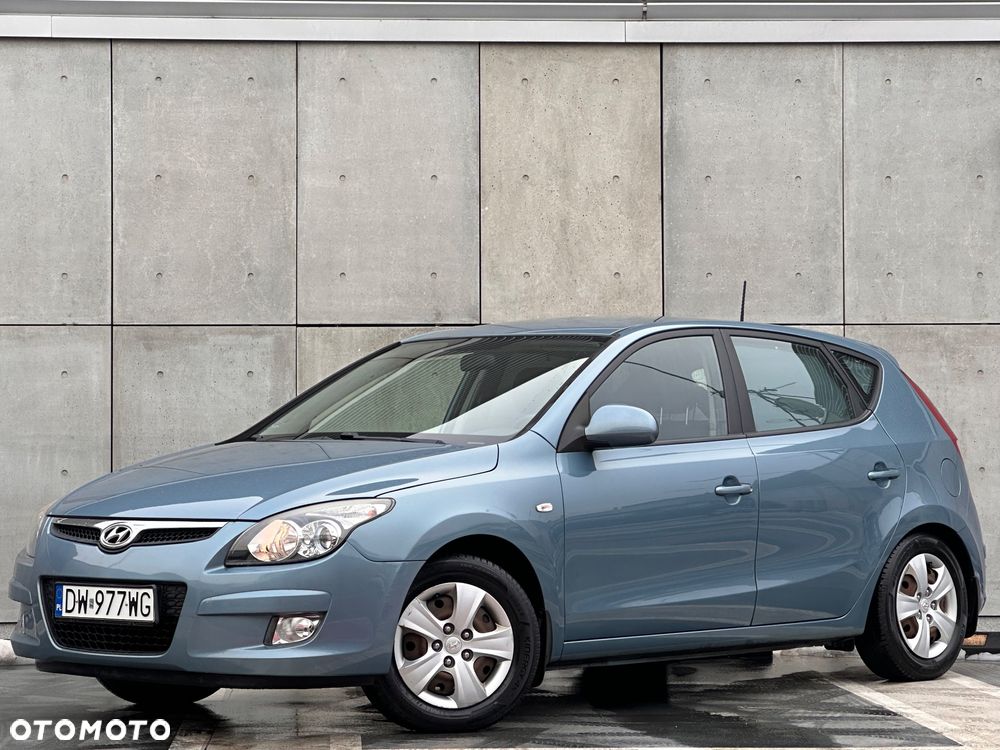 Hyundai i30 1.6 Premium - 1