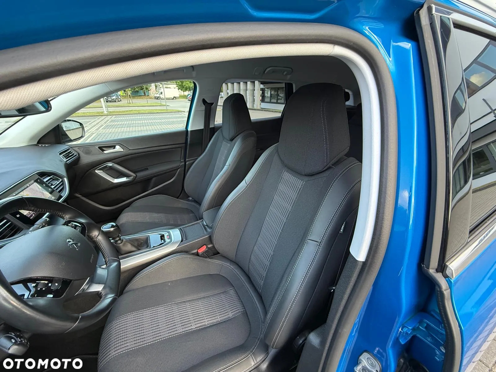Peugeot 308 SW BlueHDi 130 Allure - 20
