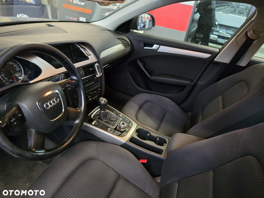 Audi A4 Avant 2.0 TDI DPF Ambition - 14