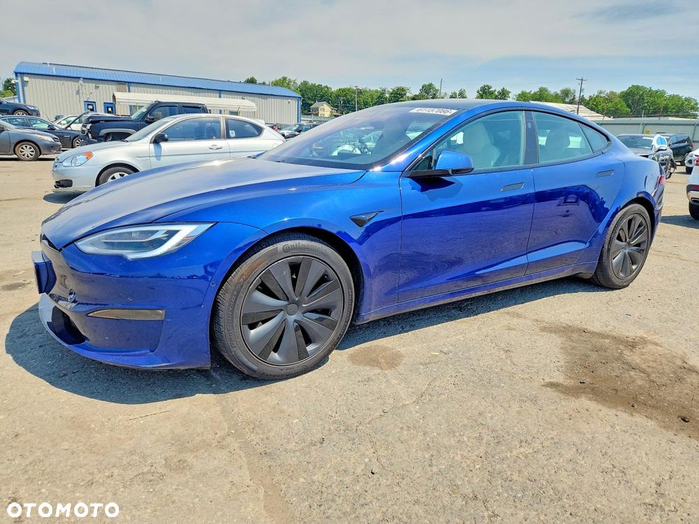 Tesla Model S AWD - 1