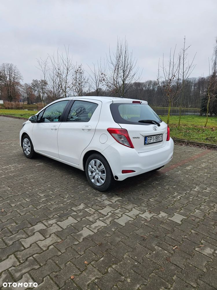 Toyota Yaris 1.0 Luna - 4