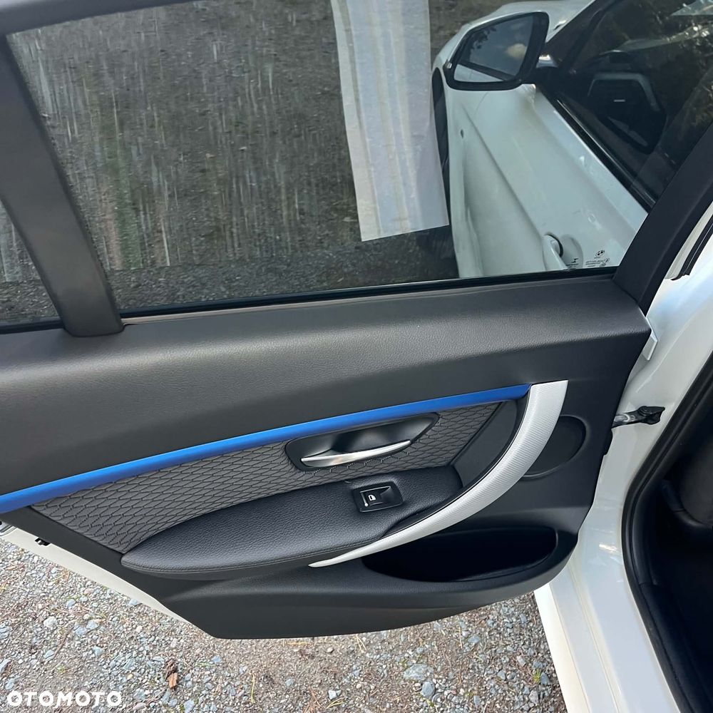BMW Seria 3 316d - 9