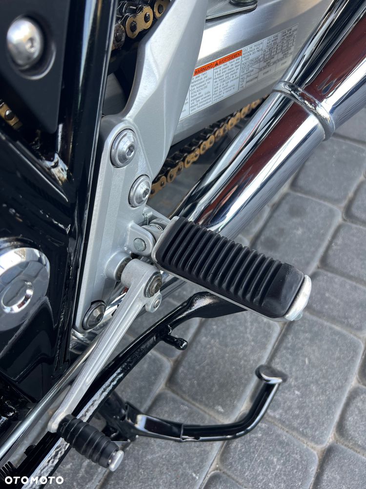 Suzuki GSX - 18