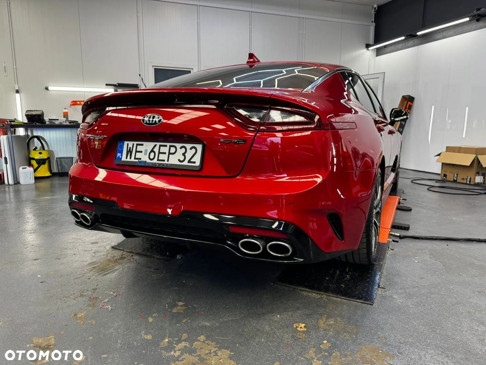 Kia Stinger 2.0 T-GDI GT Line - 8