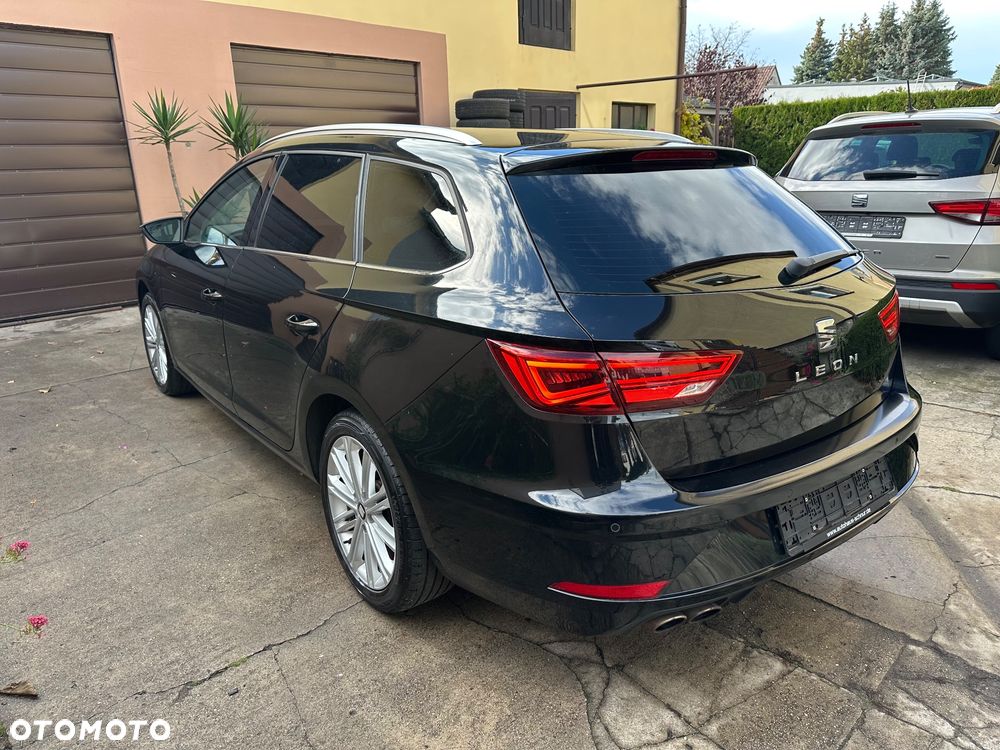 Seat Leon 2.0 TDI DPF XCELLENCE - 3