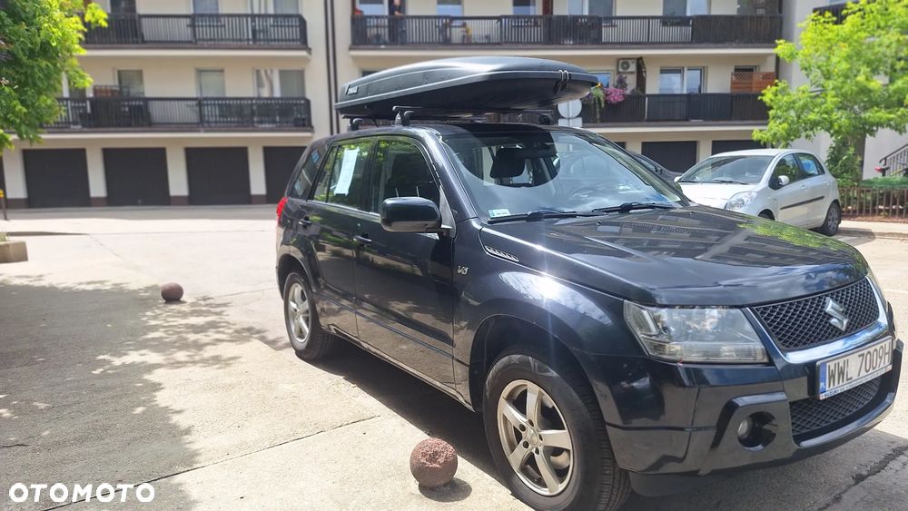 Suzuki Grand Vitara 2.7 V6 Premium - 8
