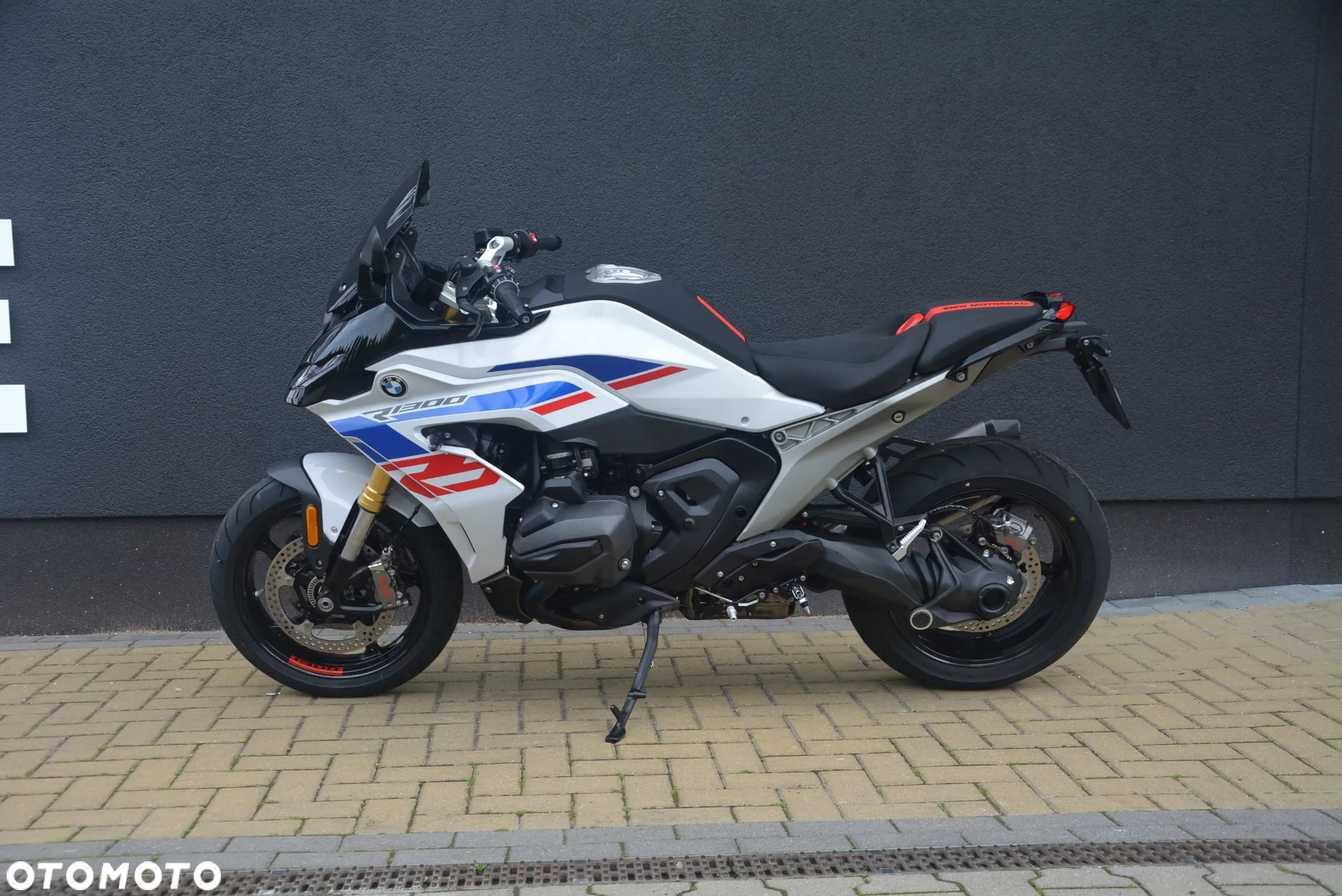 BMW R - 9