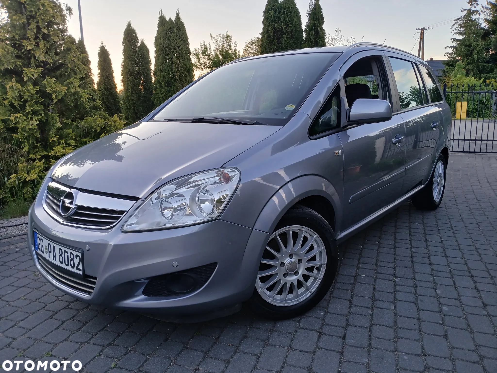 Opel Zafira 1.8 Sport - 2