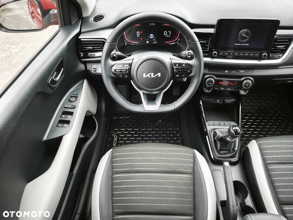 Kia Stonic 1.2 L - 6