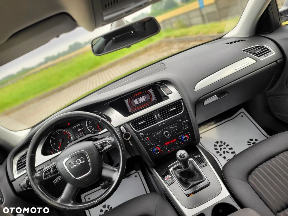 Audi A4 Avant 2.0 TDI Quattro - 23