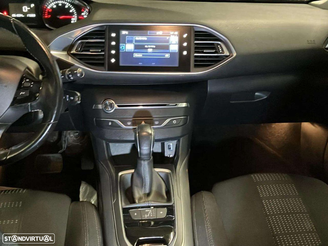 Peugeot 308 - 10