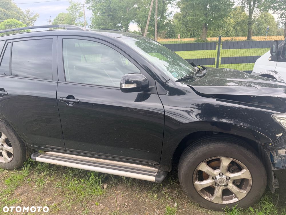 Toyota RAV4 2.2 D-4D Sol 4x2 - 5