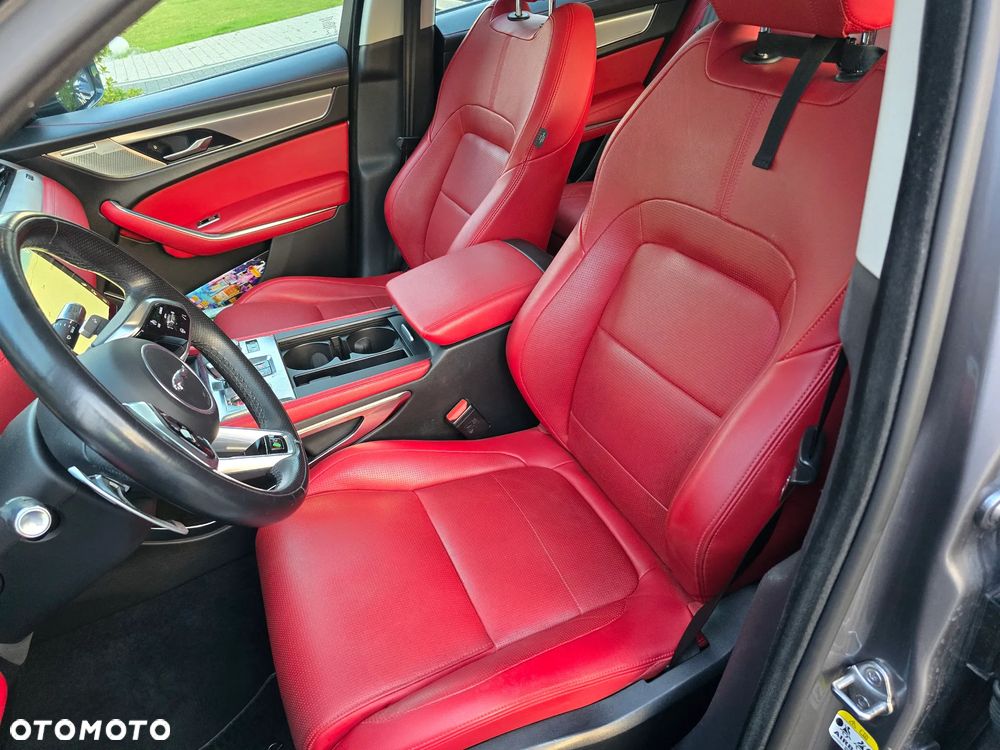 Jaguar F-Pace D200 AWD R-Dynamic S - 15