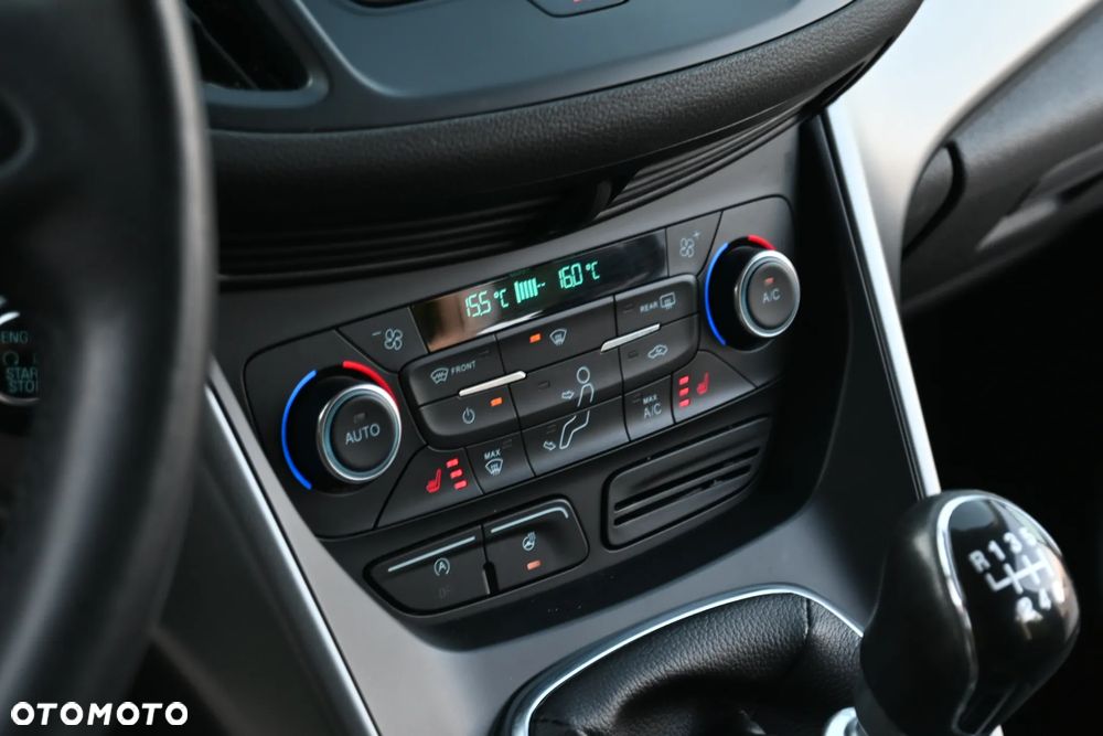 Ford Kuga 2.0 TDCi 4x2 Titanium - 32