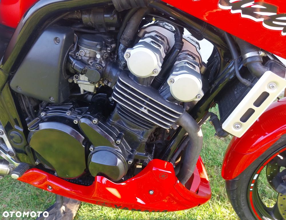 Yamaha FZS - 14