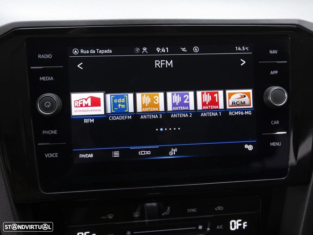 VW Passat Variant 2.0 TDI Business DSG - 23