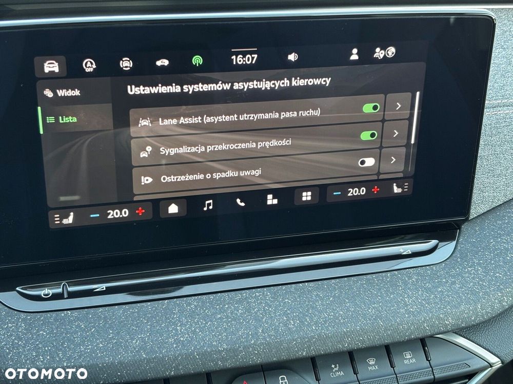 Skoda Octavia 1.5 TSI mHEV Selection DSG - 37