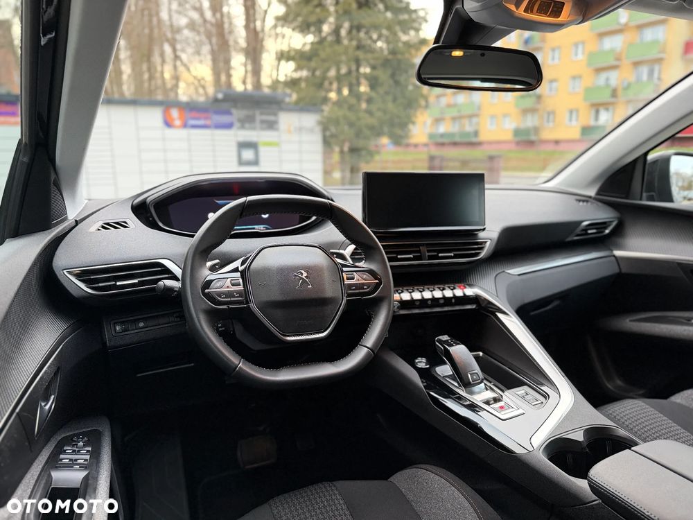 Peugeot 3008 1.2 PureTech Active Pack S&S EAT8 - 24