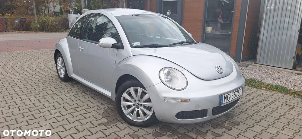 Volkswagen New Beetle - 4