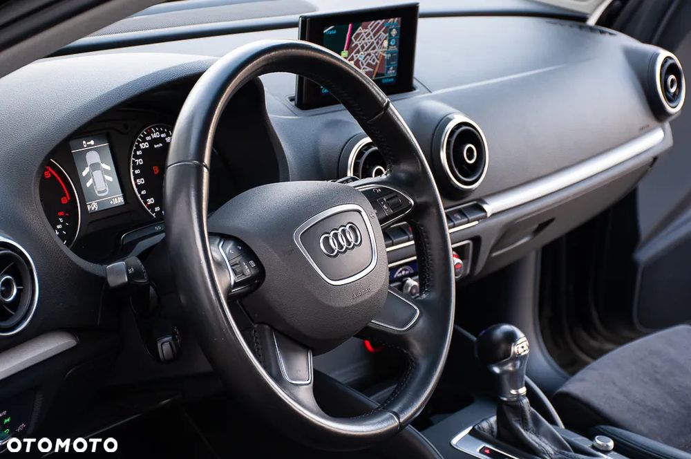 Audi A3 Sportback 1.6 TDI (clean diesel) S tronic S line Sportpaket - 37