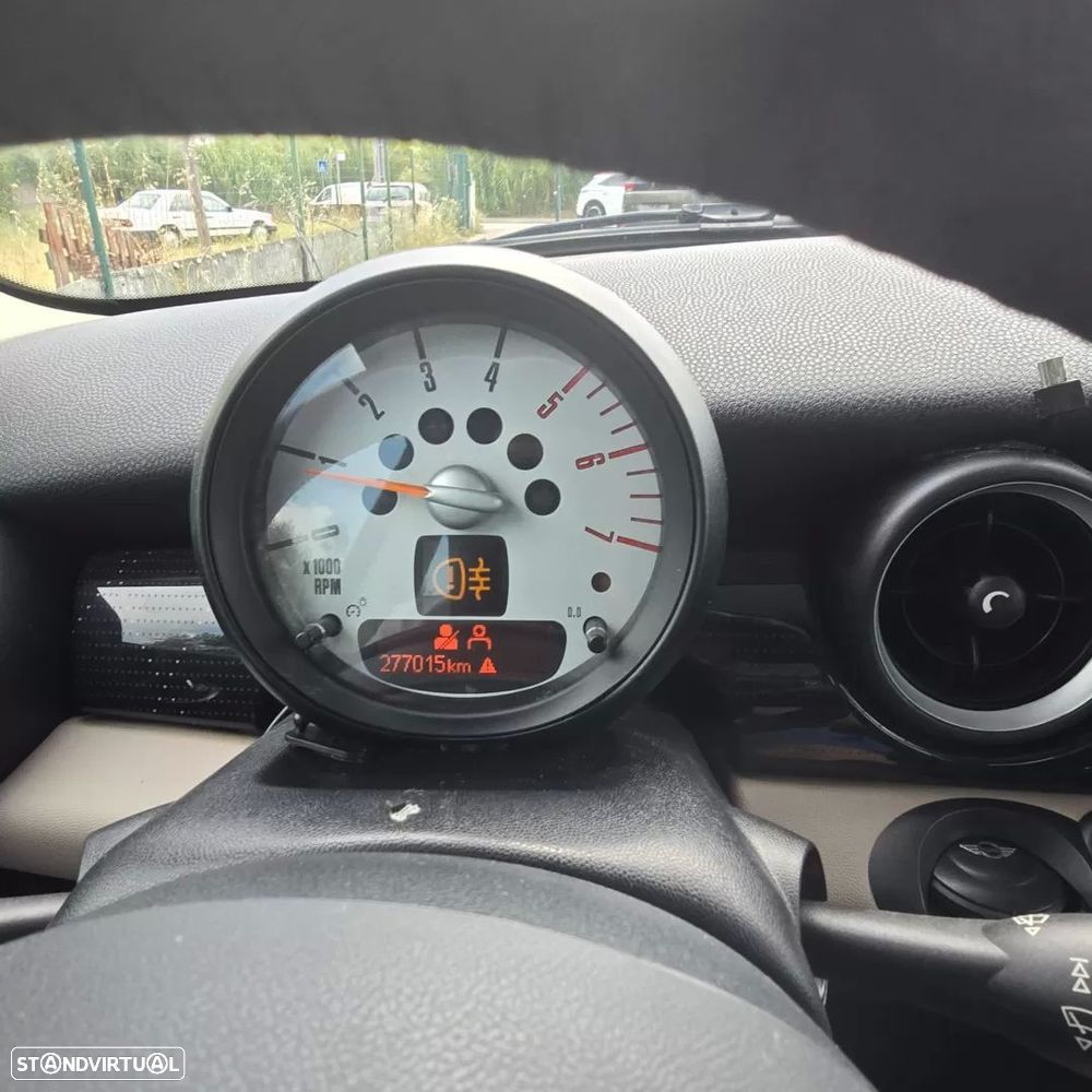 MINI 3 Portas Cooper D - 5