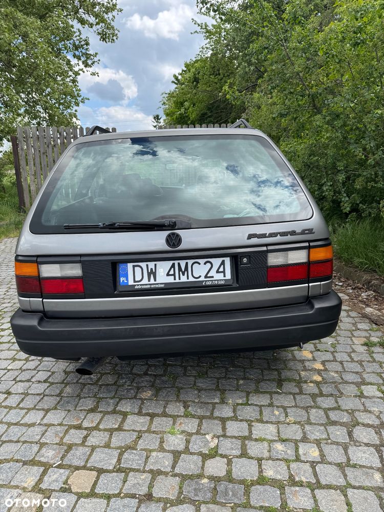 Volkswagen Passat 1.8 CL - 6